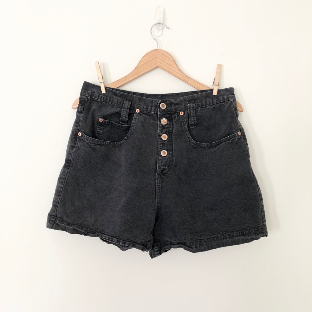 L.e.i. Black denim shorts